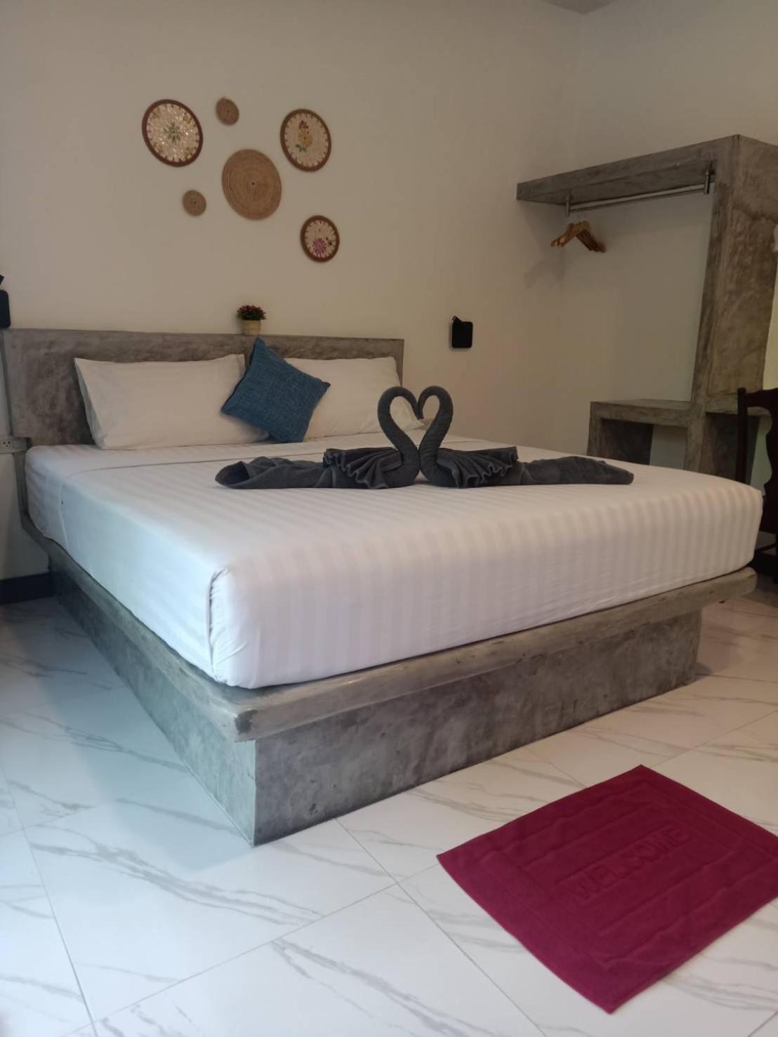 Phra Ae Apartments Ko Lanta Exteriör bild